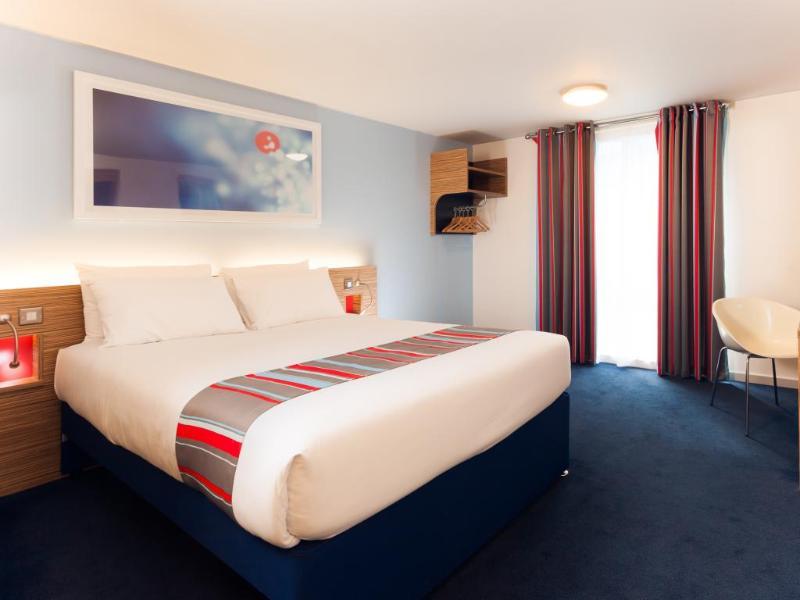 Travelodge High Wycombe Central Zewnętrze zdjęcie